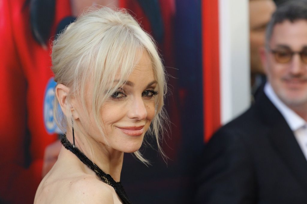 Anna Faris - 3