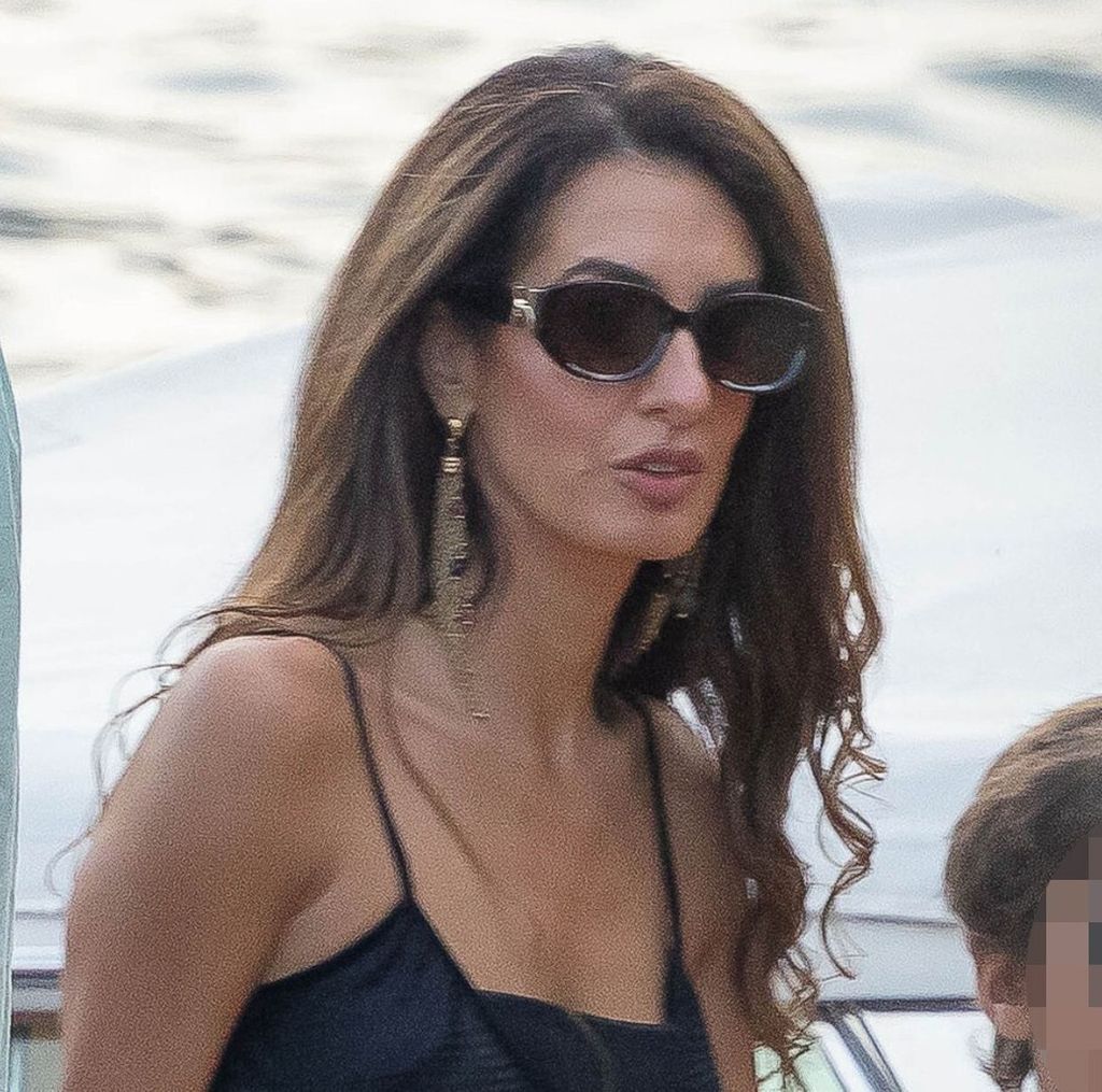Amal i George Clooney na jezeru Como s djecom - 3