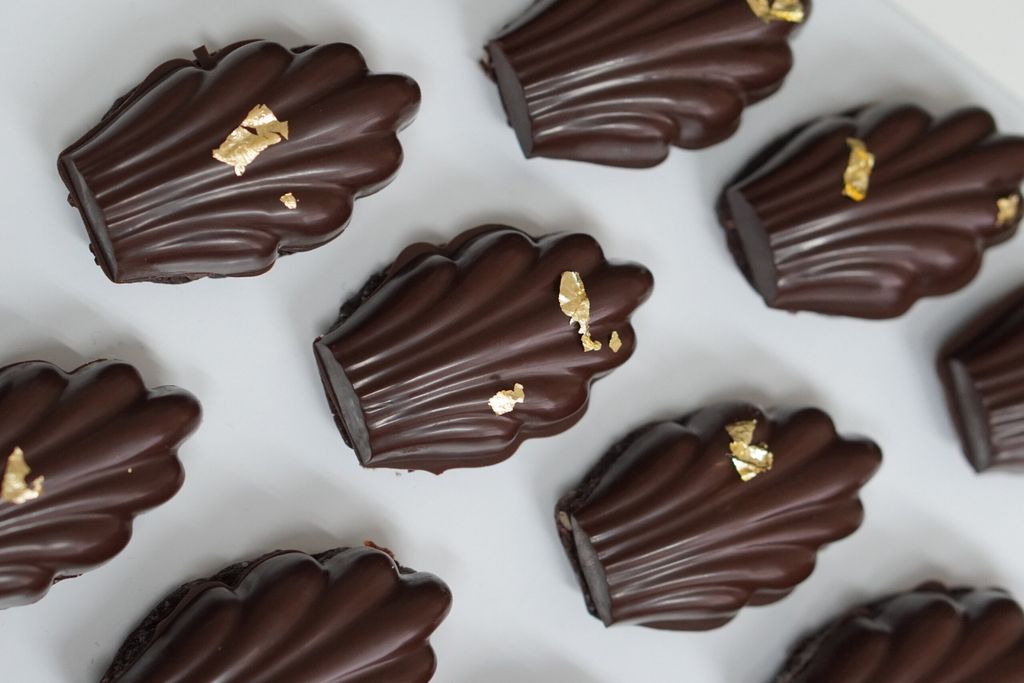 Madeleines od naranče i tamne čokolade