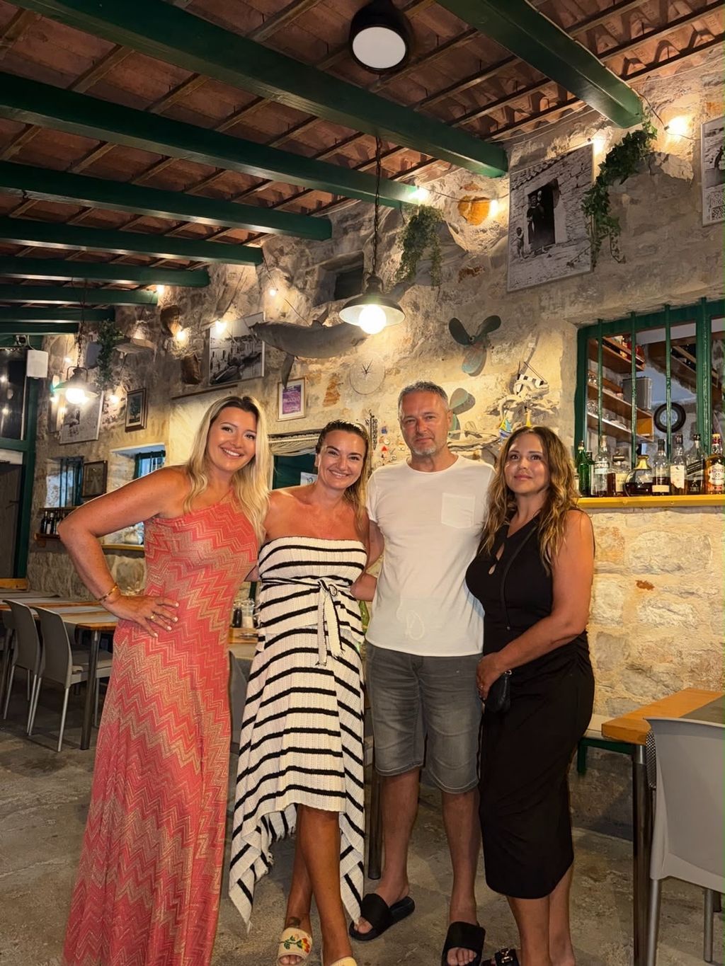 Snježana Schillinger, Marko Perković Thompson i Sandra Perković - 2