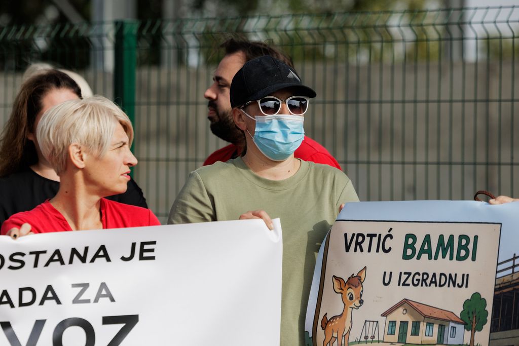 Prosvjed ispred osječke kompostane