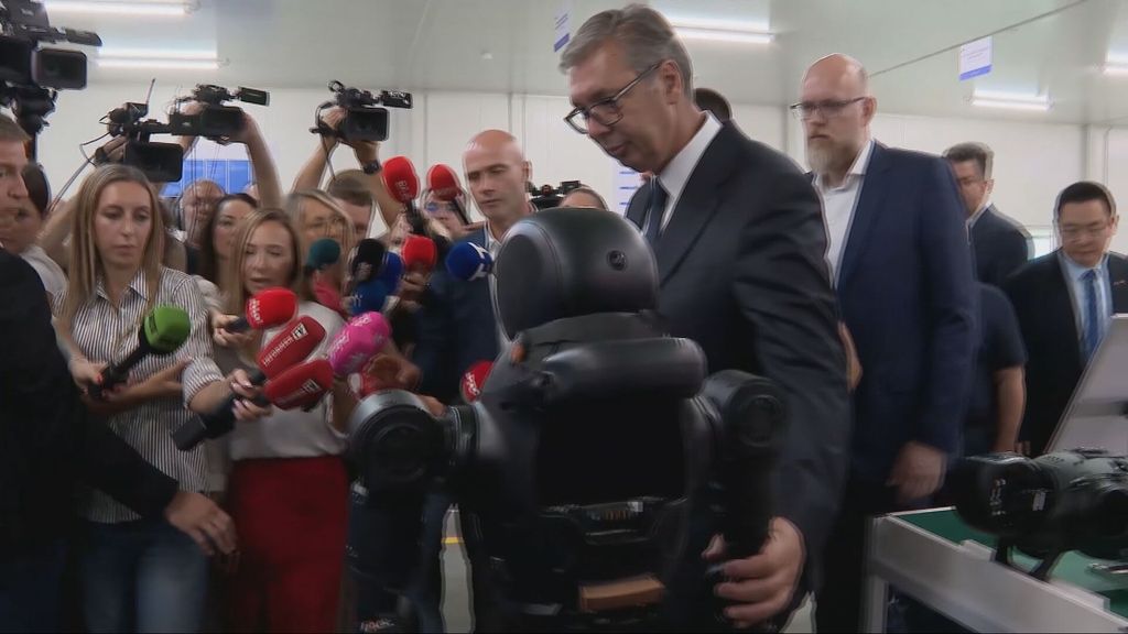 Aleksandar Vučić - 4