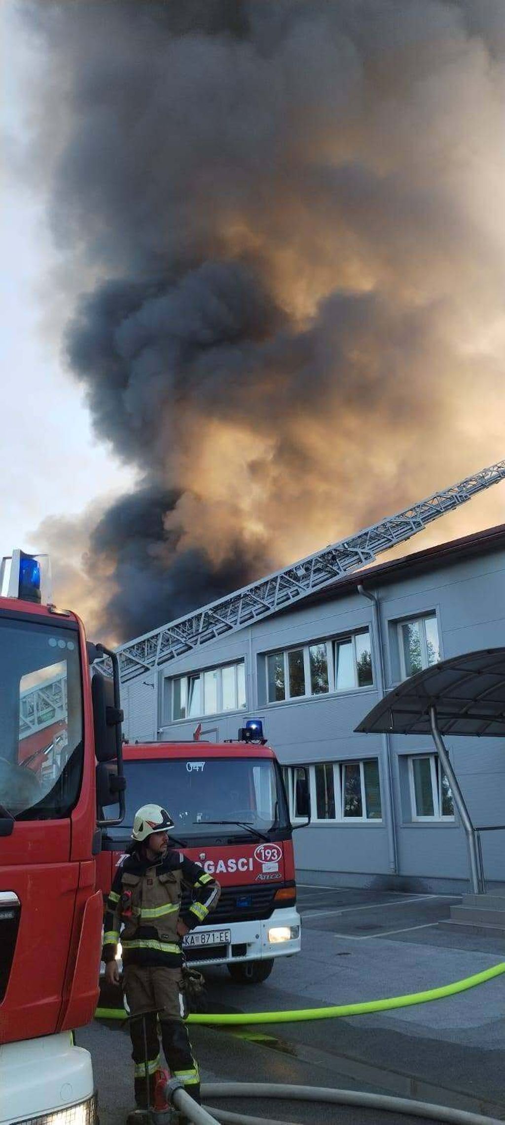 Požar u Karlovcu - 4