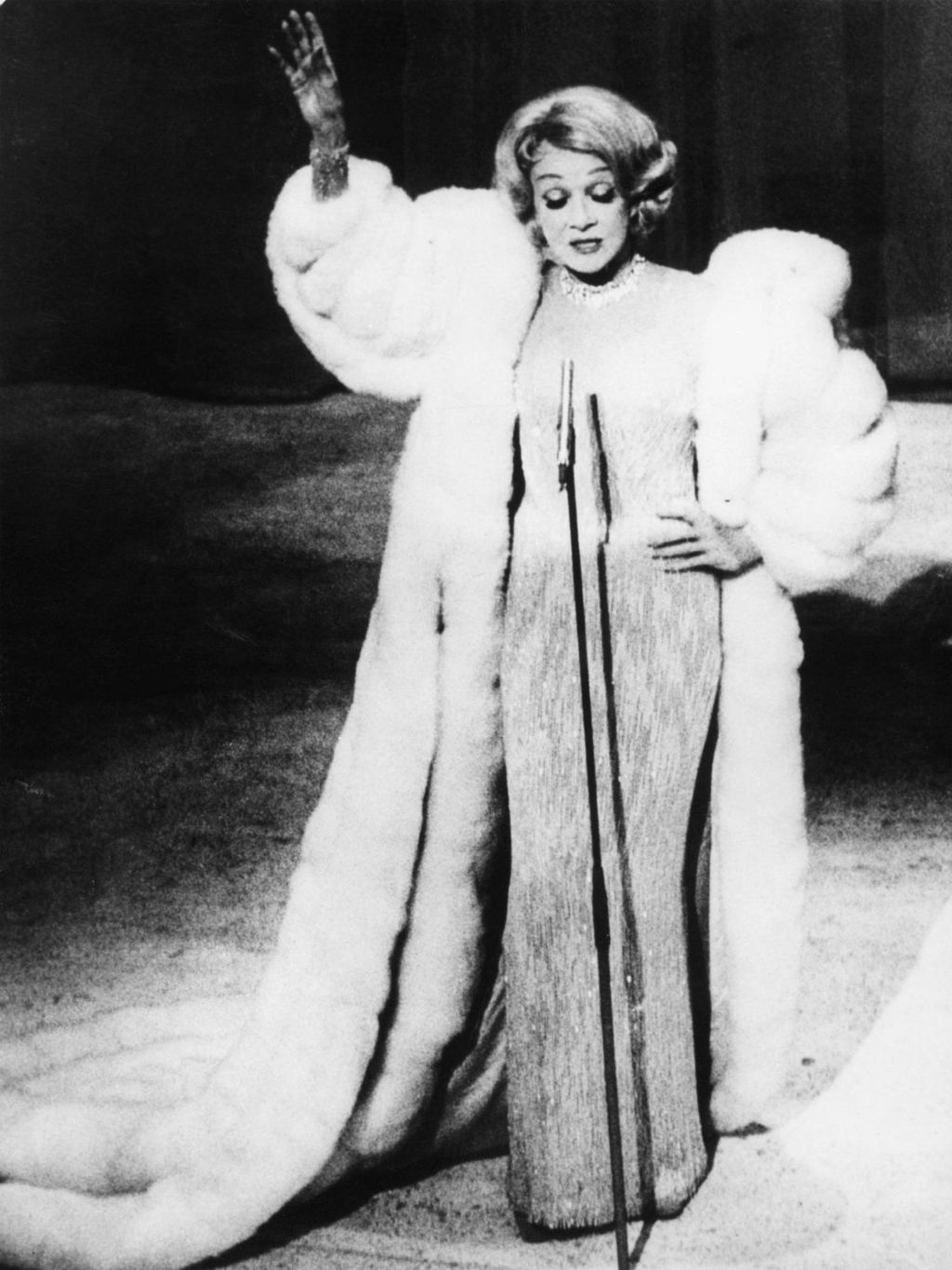 Merlene je voljela nositi bunde, jedino krzno od činičile je odbijala nositi jer jer mislila da je to za starice. (Foto: Profimedia)