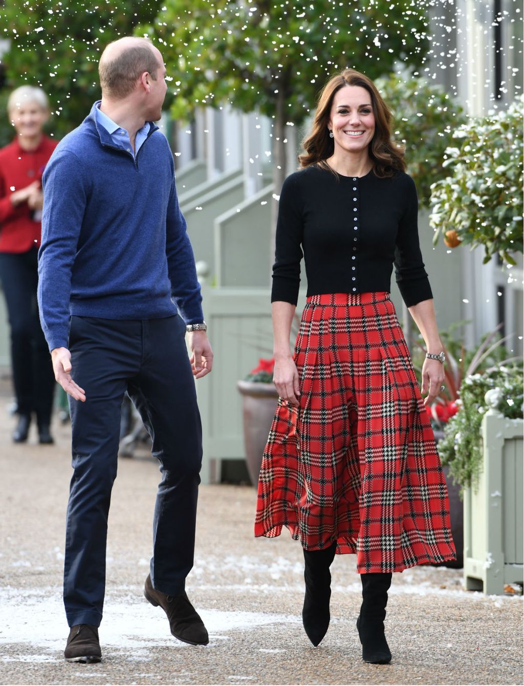 Catherine Middleton u suknji čiji kroj tako dobro laska figuri