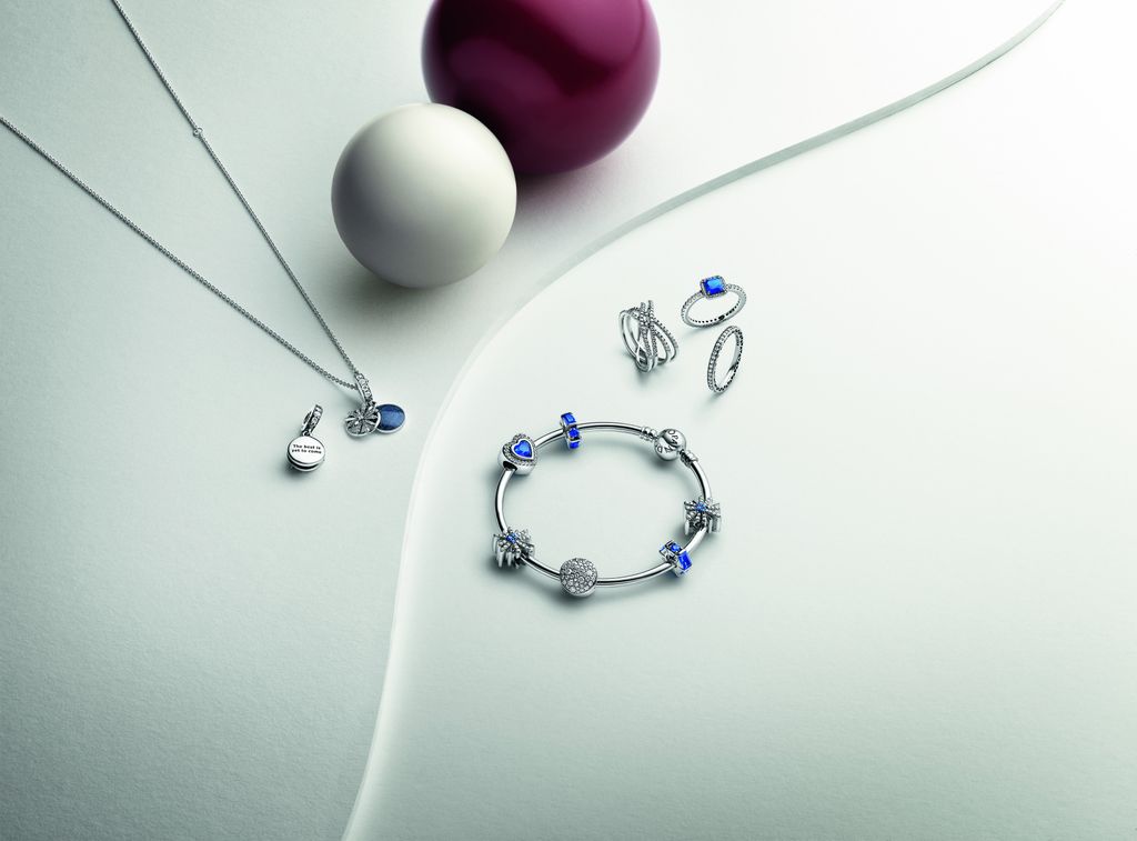 Pandora - Blistavi Božić