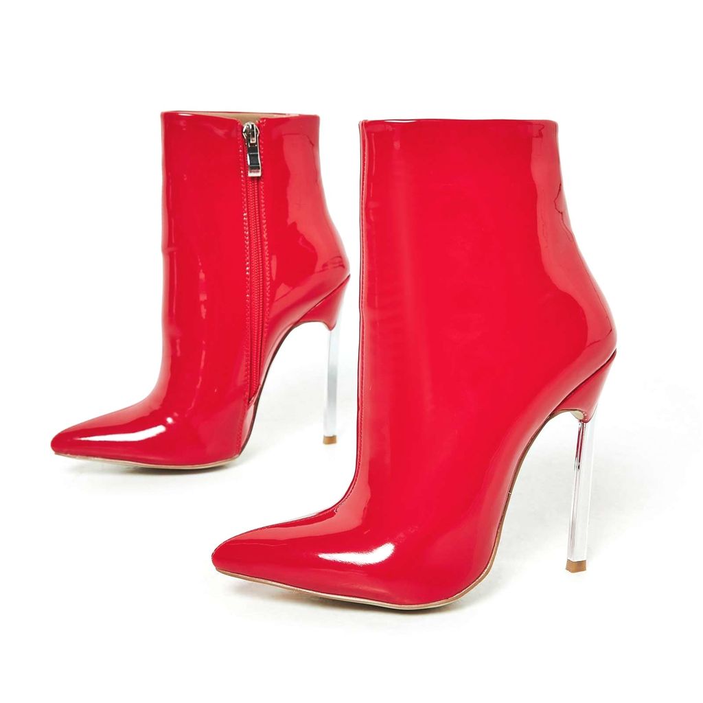 Ego, 39.99 funti (329 kuna)