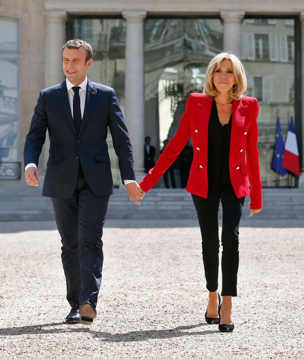 Brigitte obožava nositi crveni sako modne kuće Louis Vuitton