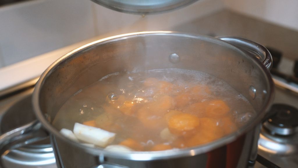 Od kuhanja se može stvoriti prekomjerni postotak vlage u stanu