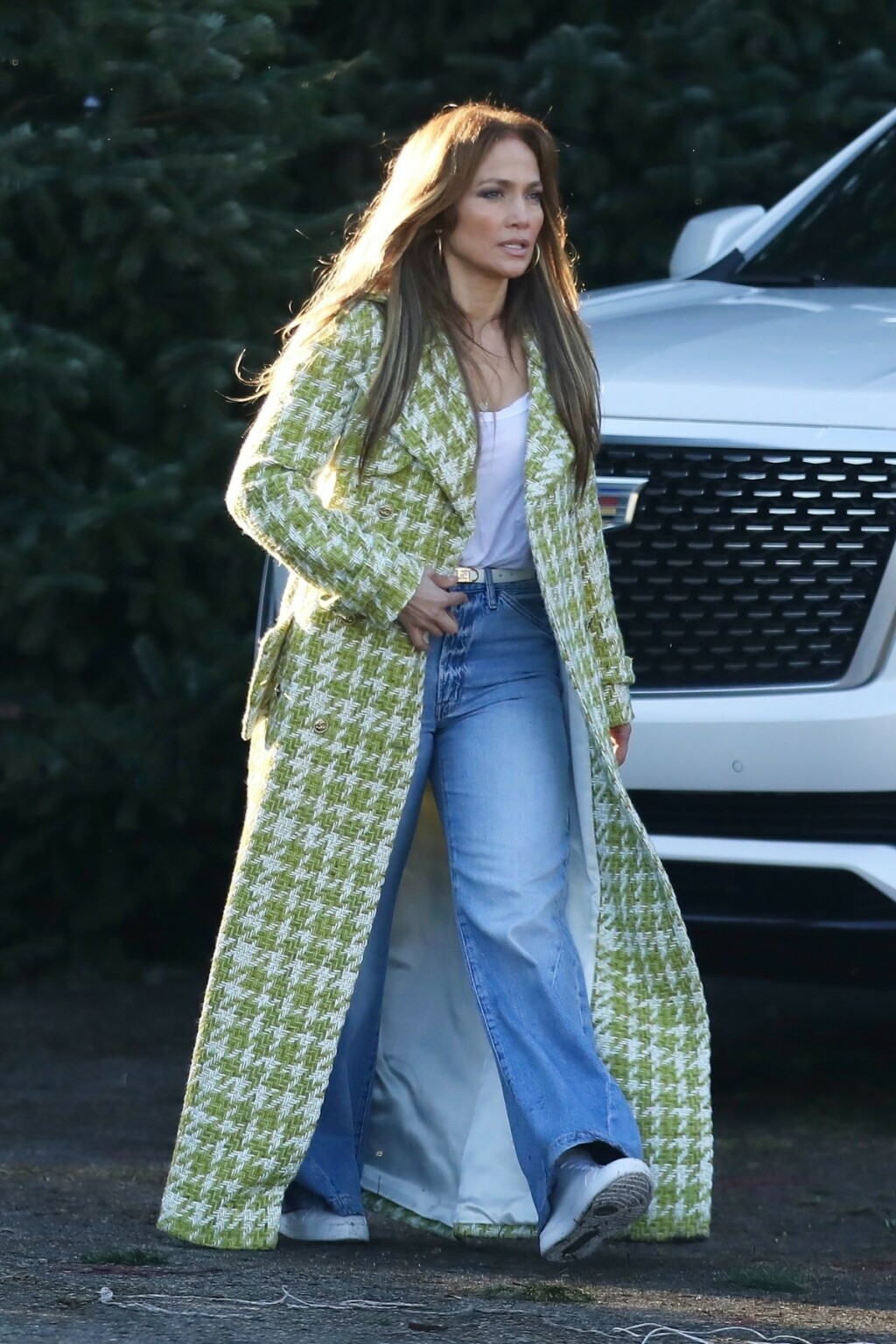 Jennifer Lopez u kaputu modne kuće Chanel