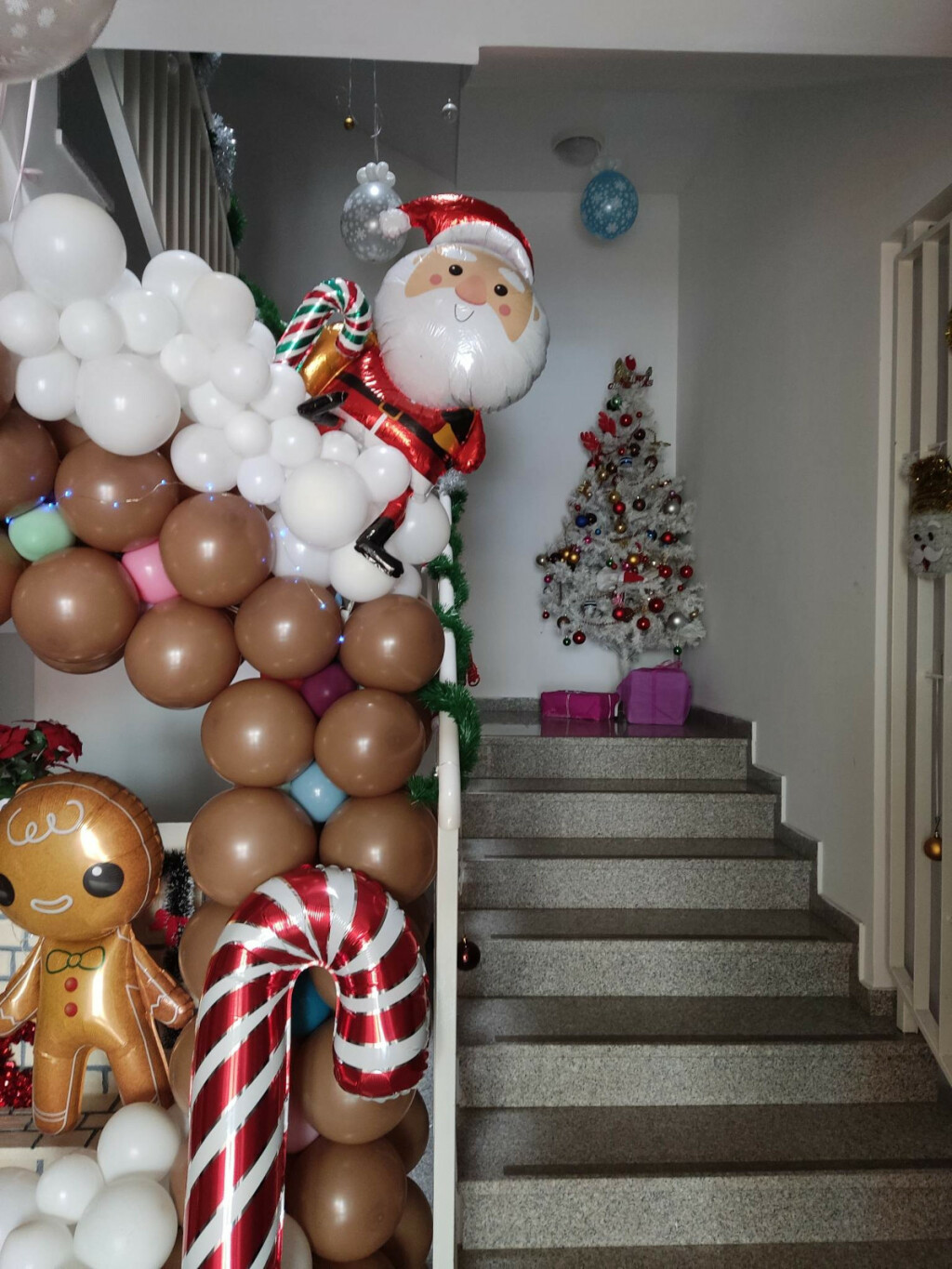 Preslatko okićena zgrada u Sesvetskom Kraljevcu