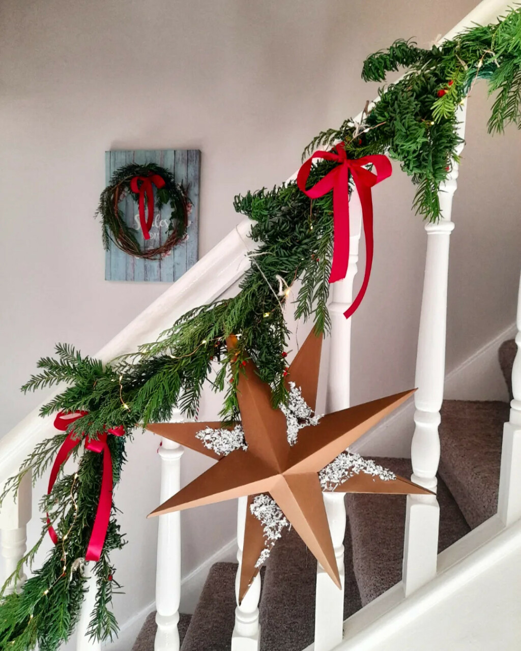 I stepenice su dobile božićno ruho