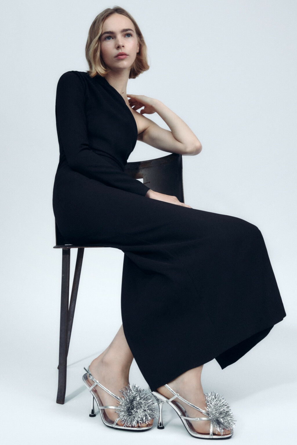 Svjetlucave sandale iz Zare s pomponom - 1