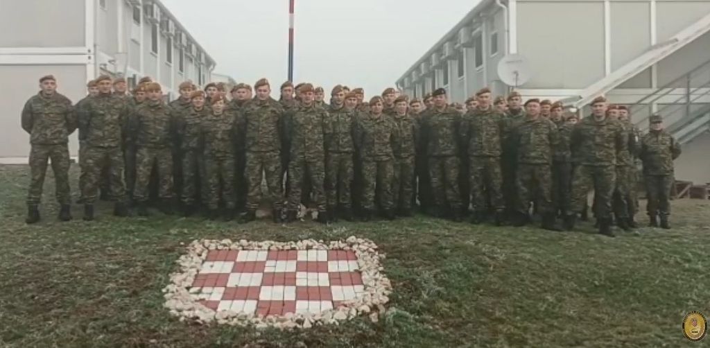 Čestitka hrvatskih vojnika