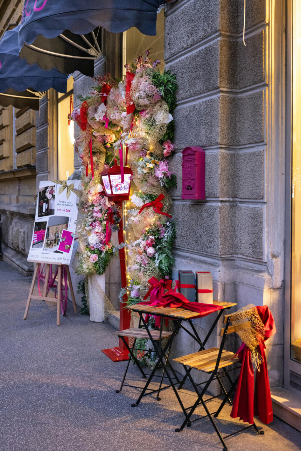 Božićno uređenje zagrebačkog gift shopa LU&CO - 8