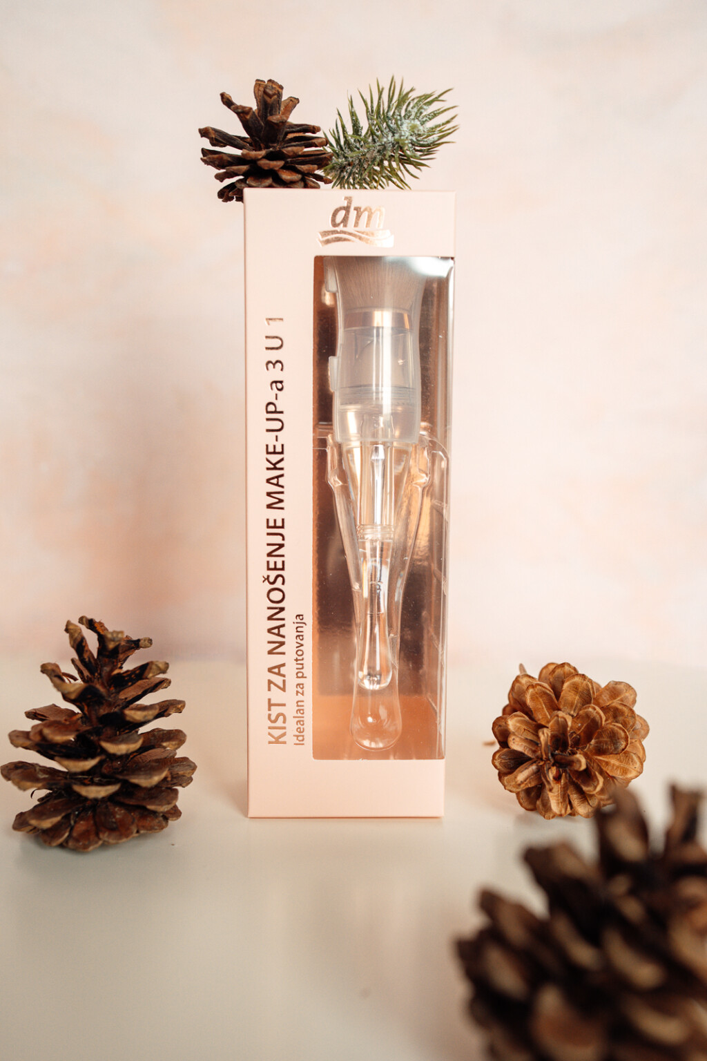 Dm 3U1 kist za nanošenje make-upa