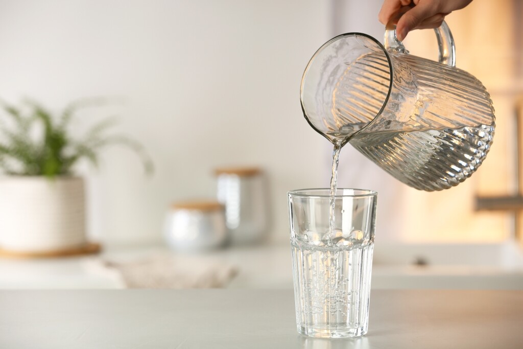 Samo jedna čaša vode dnevno više činit će razliku