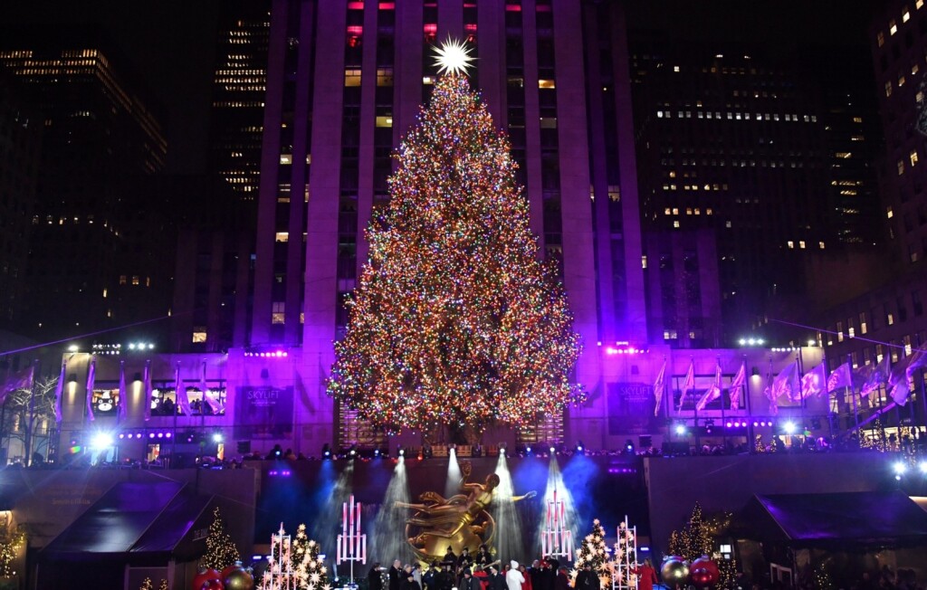 Slavni bor u Rockefeller Centeru u New Yorku