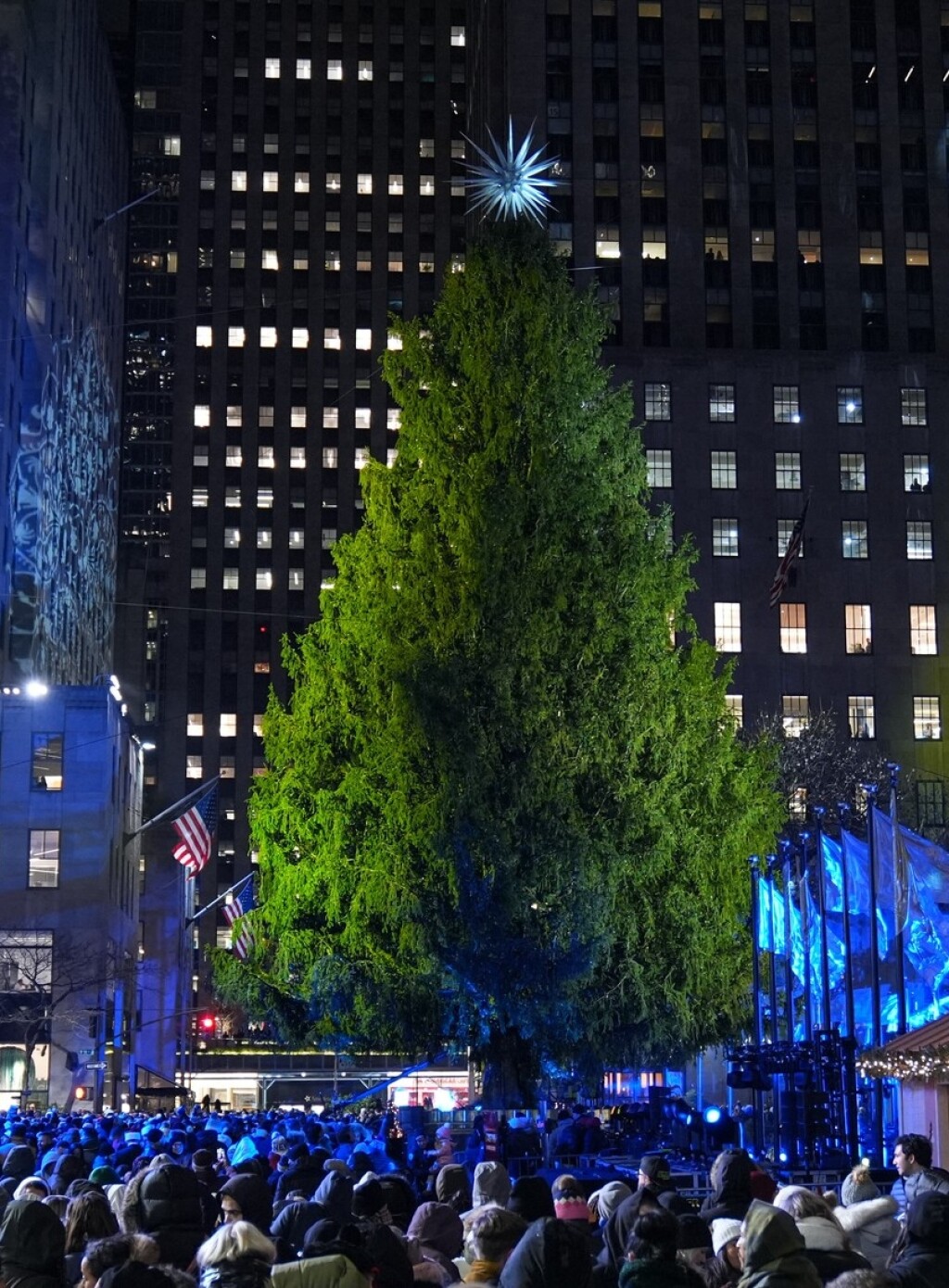 Slavni bor u Rockefeller Centeru u New Yorku