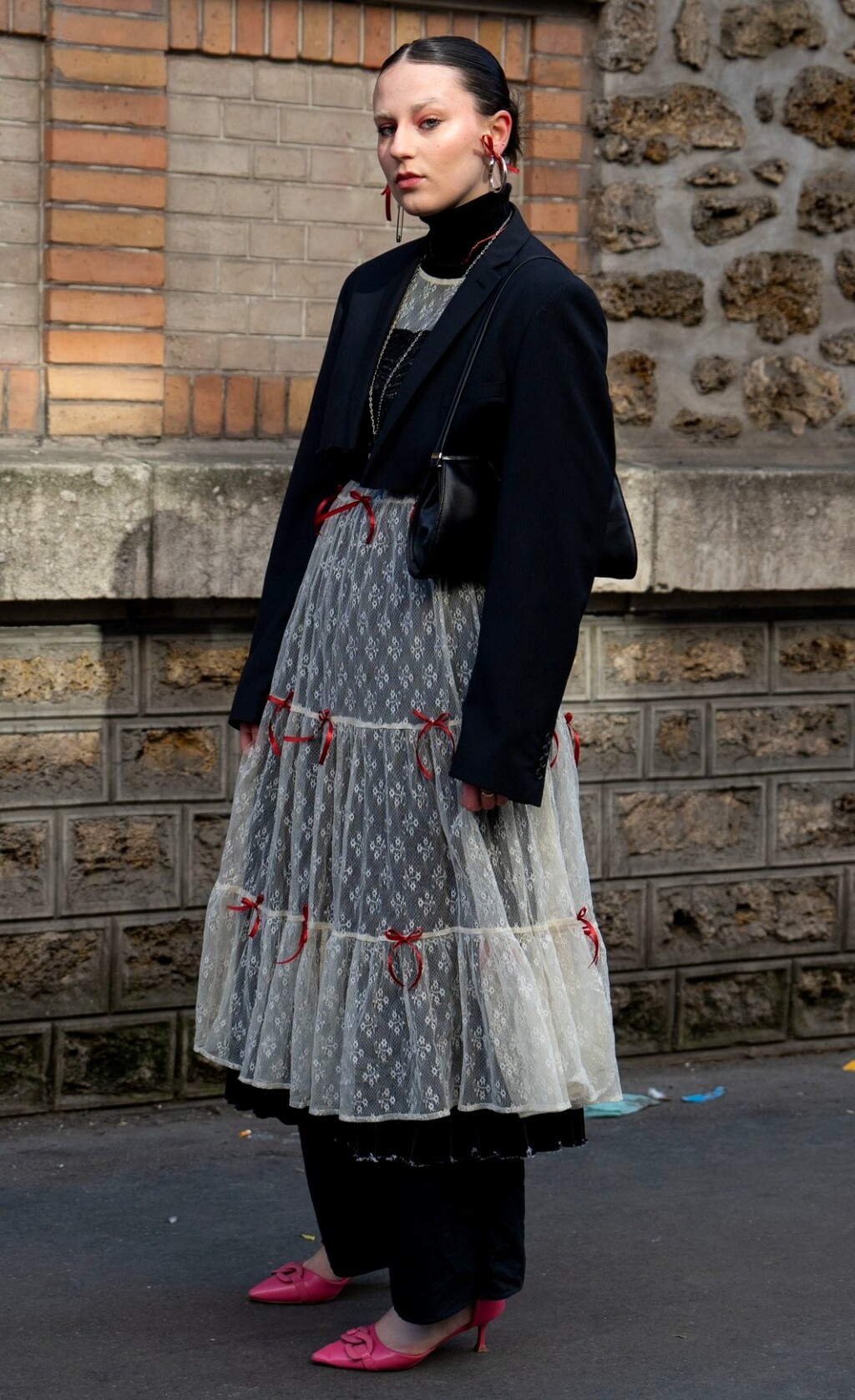 Haljine u neobičnim street style kombinacijama s Tjedana mode - 1