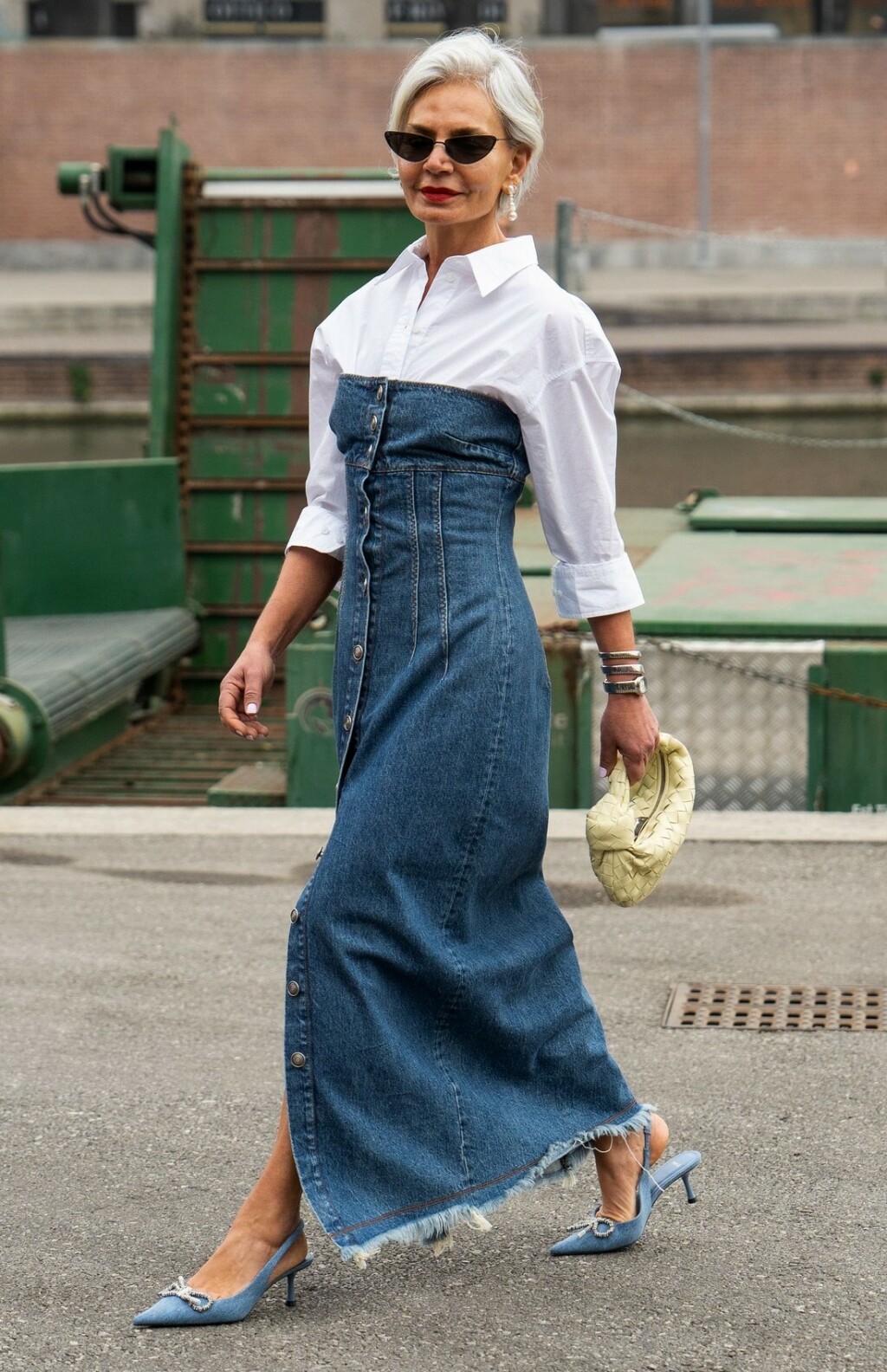 Haljine u neobičnim street style kombinacijama s Tjedana mode - 3