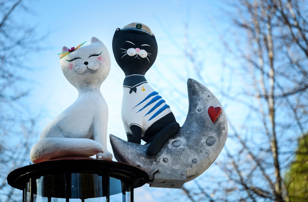 Skupltura Povratak mačka Džingiskana u Šibeniku