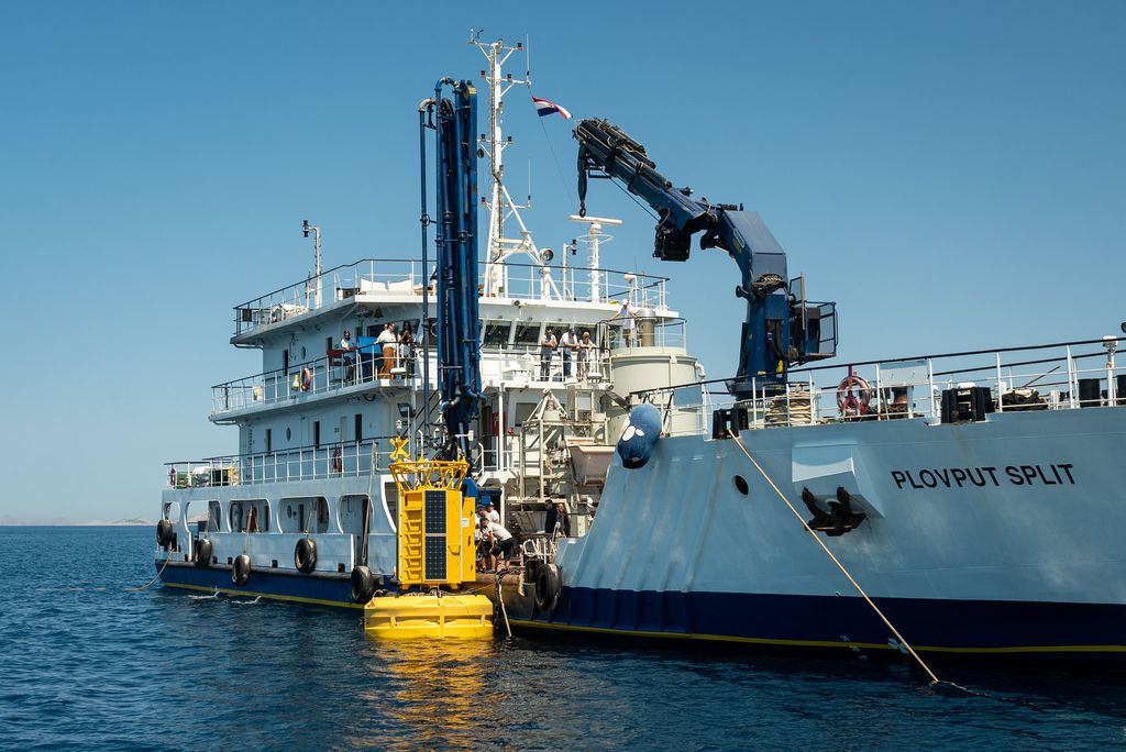 Meteorološko-oceanografske plutače