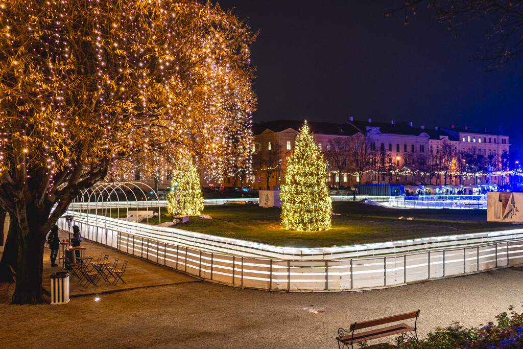 Ledeni park na Trgu kralja Tomislava