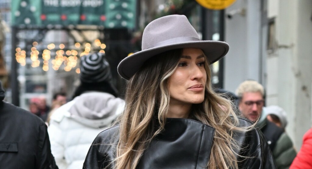 Ulična moda Muglerove traperice na zagrebačkoj špici - 1