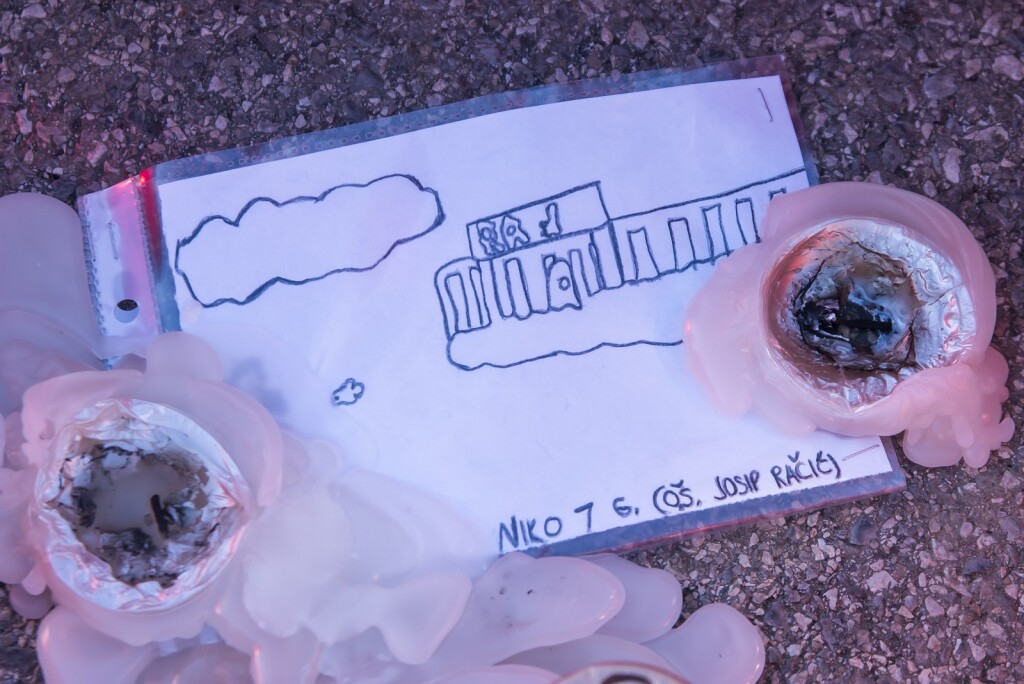 Poruke, igračke i zapaljene svijeće u Prečkom - 4