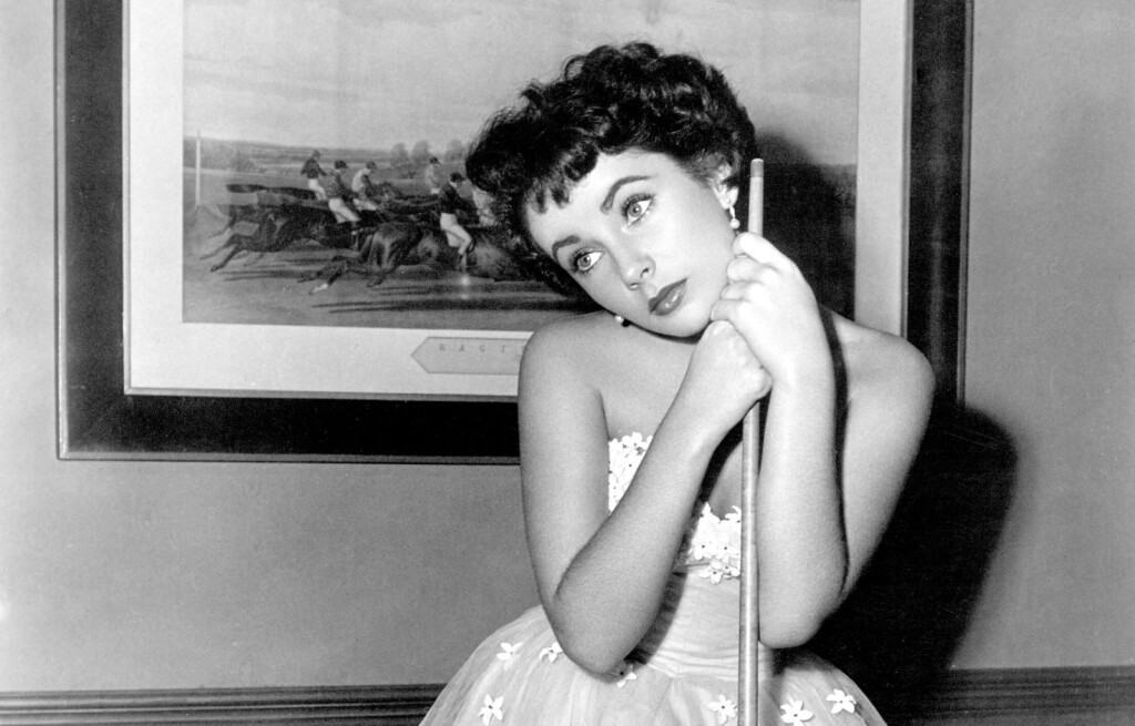 Kultna haljina Elizabeth Taylor iz filma 'Mjesto pod suncem' - 6