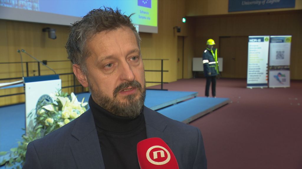 Rušenje Vjesnika - 1