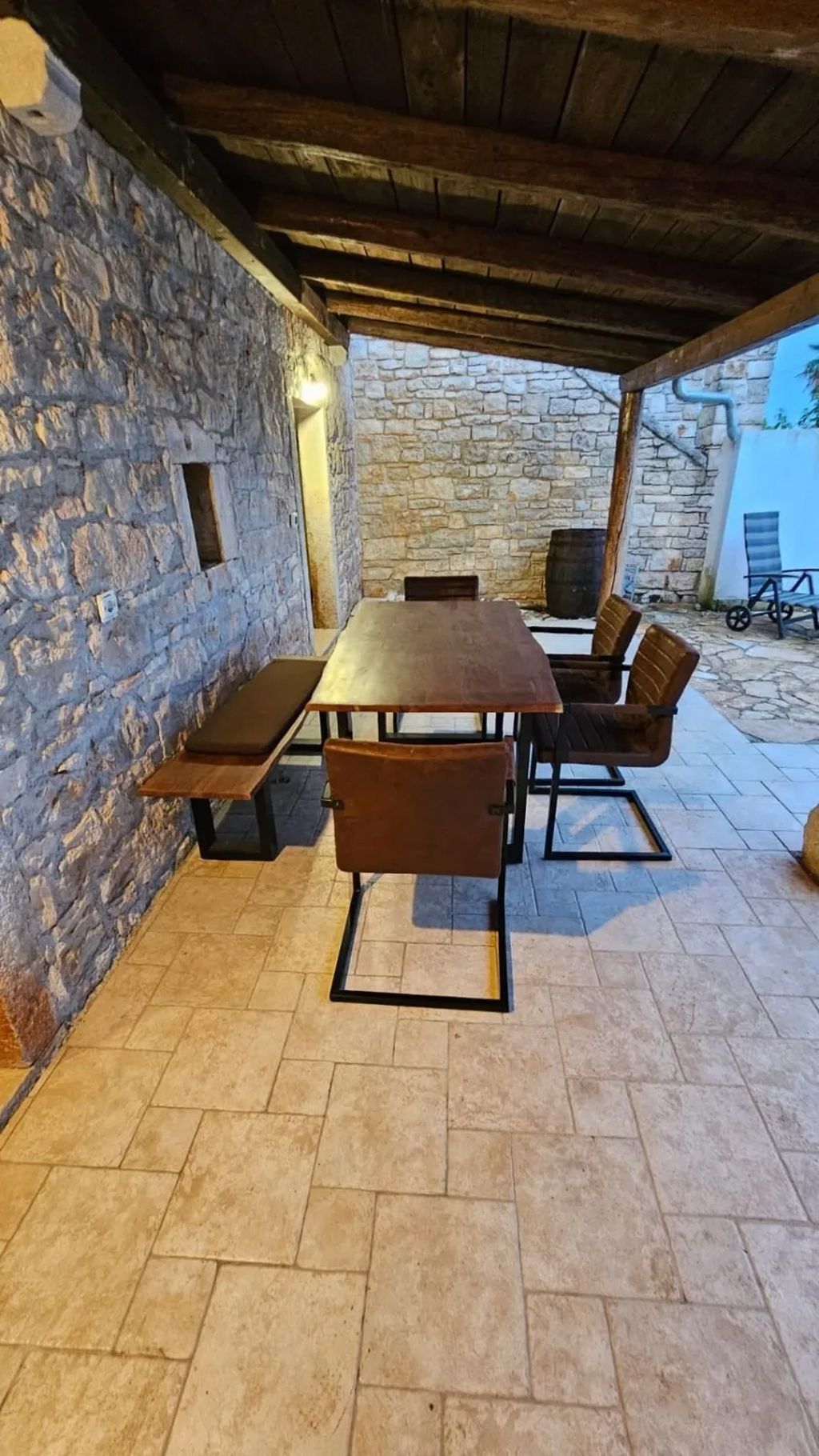 Šarmantna kamena kuća koja spaja tradiciju i suvremeni komfor