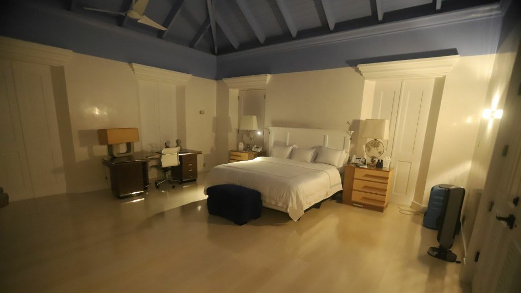 Fotografija s otoka Jeffreyja Epsteina - 5