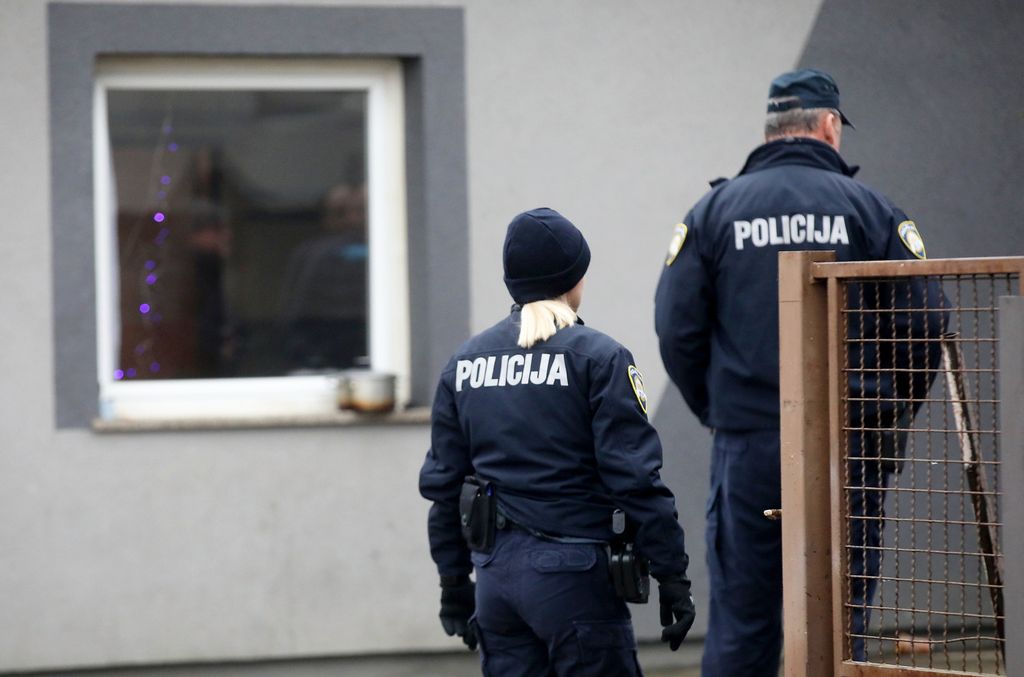 Pucnjava u naselju Sitnice