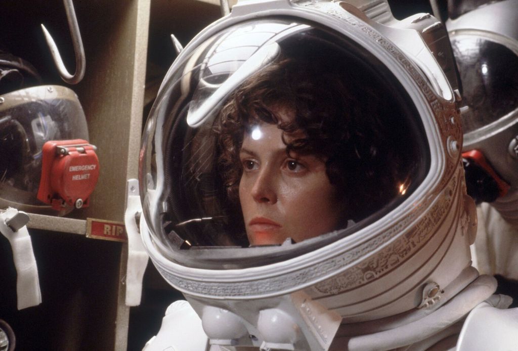 Sigourney Weaver - 2