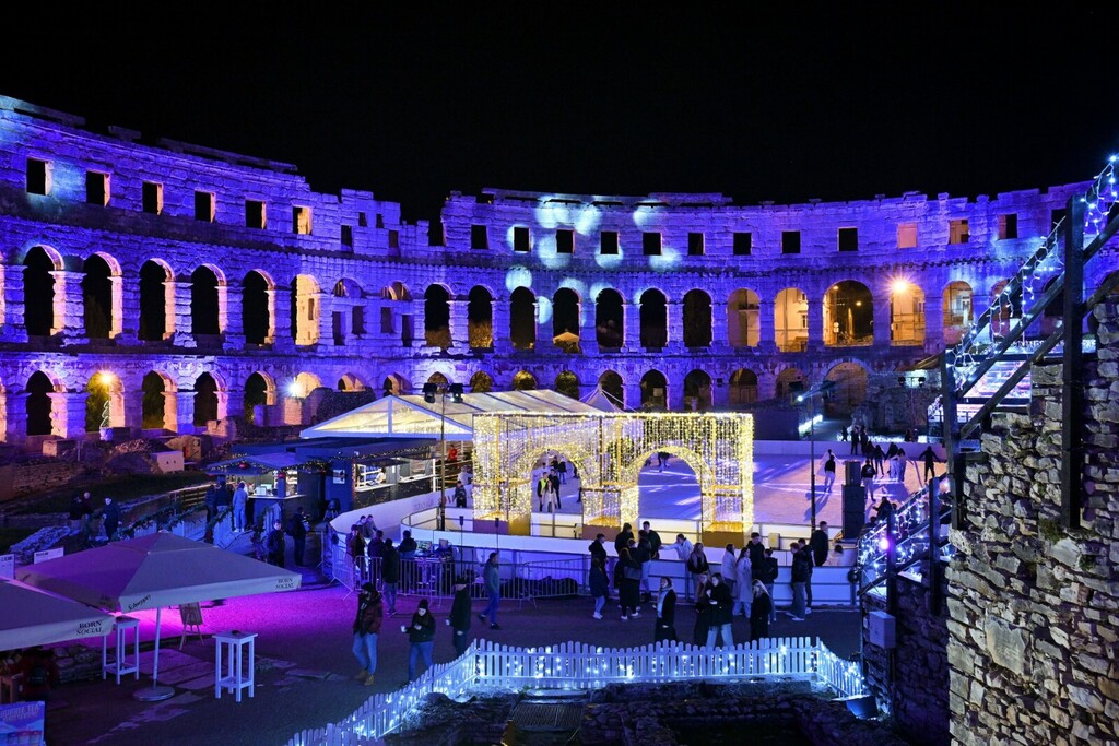 Otvoreno klizalište u pulskoj Areni 2025. - 3