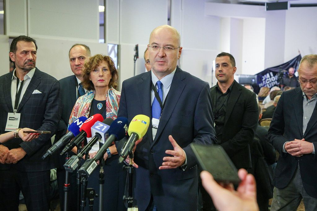 Radić (DOMiNO) najavio novu desnu političku platformu - 3