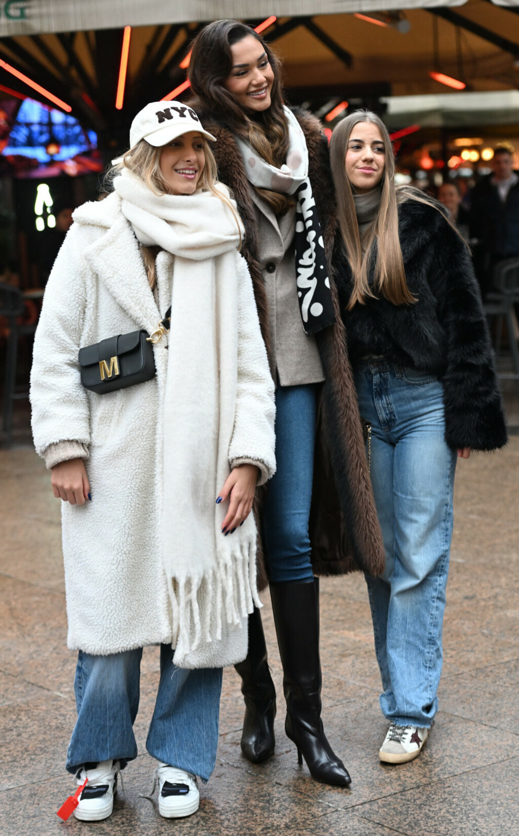 Laura Gnjatović na zagrebačkoj špici - 1