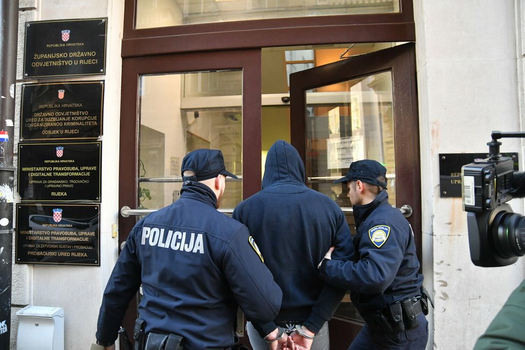 Privođenje ubojice u Rijeci - 7