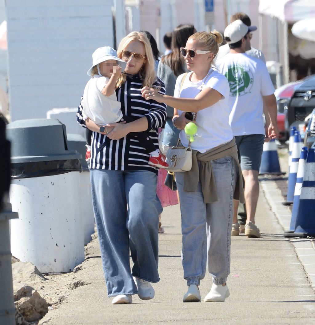 Rebel Wilson i Ramona Agruma - 1