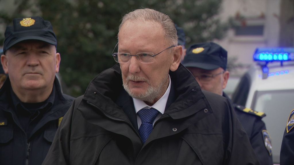 Davor Božinović - 4