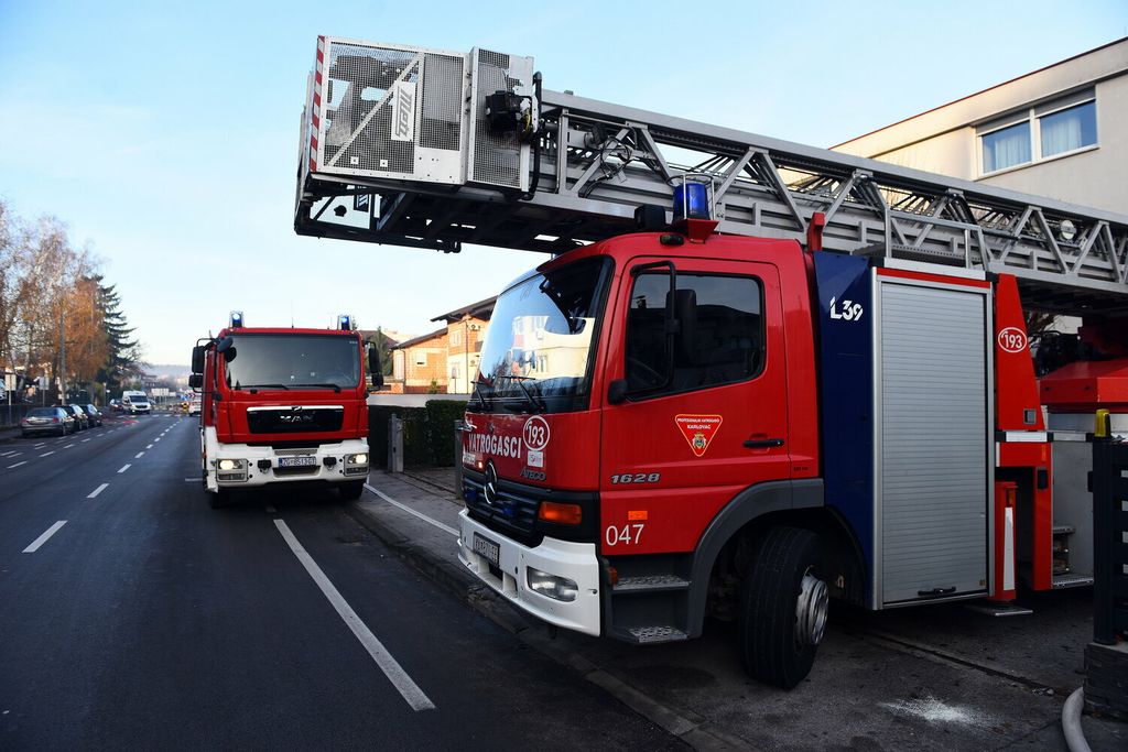Požar u domu za starije u Karlovcu - 13