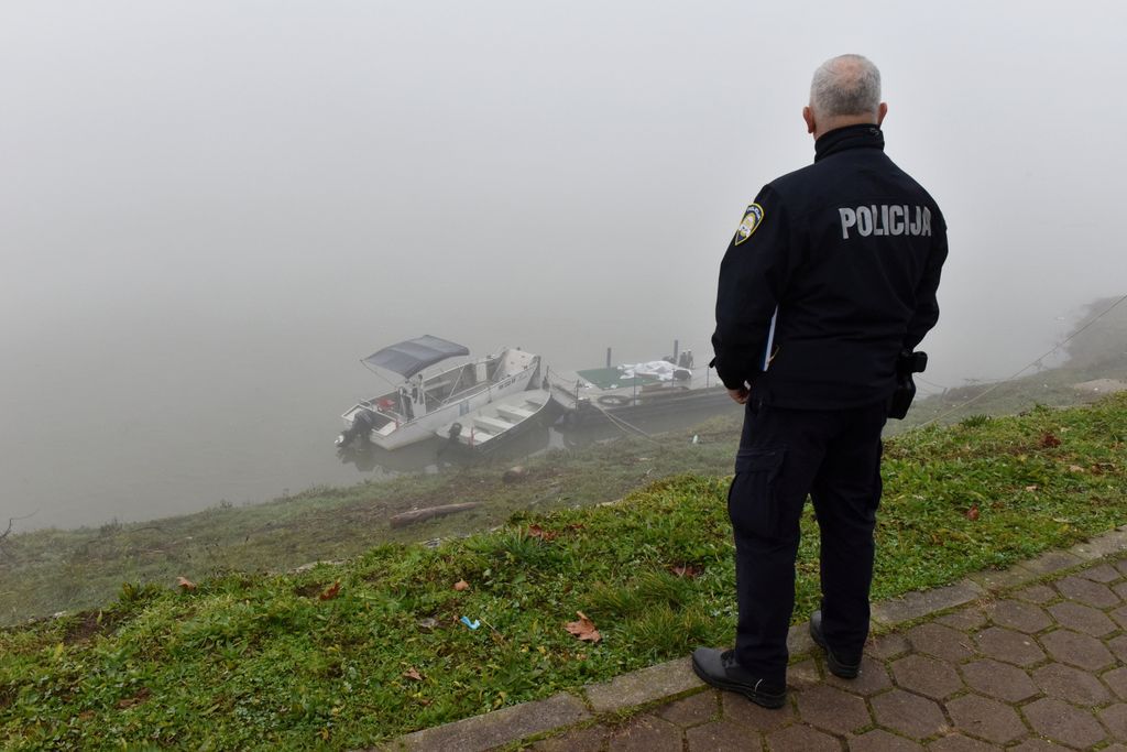 Mjesto gdje su iz Save izvučeni migranti - 1