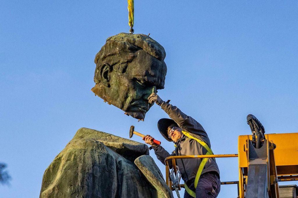 Obnova spomenika Titu - 2