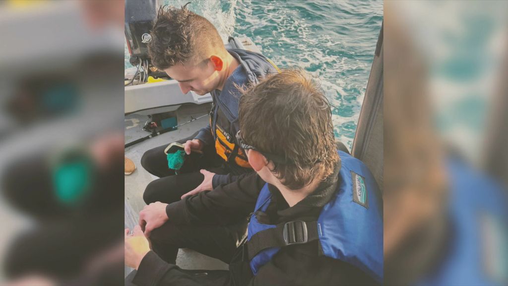 Sebadijan, Damir i Dejan, ribari spasitelji