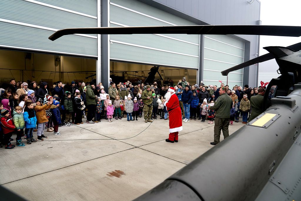 Piloti HRZ-a Black Hawkom spasili Djeda Božićnjaka - 4