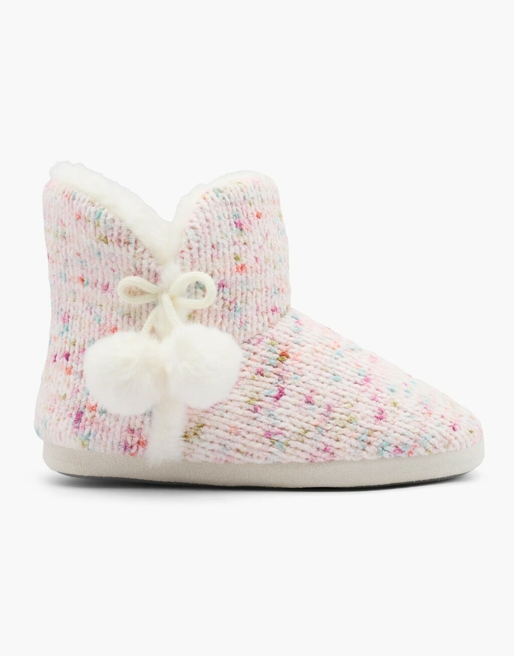 Casa Mia (Deichmann), 7,49 eura