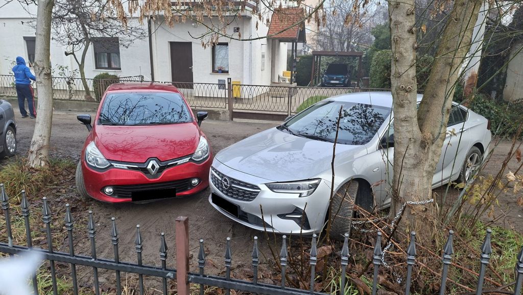 Automobili vezani na zemljištu u Zagrebu