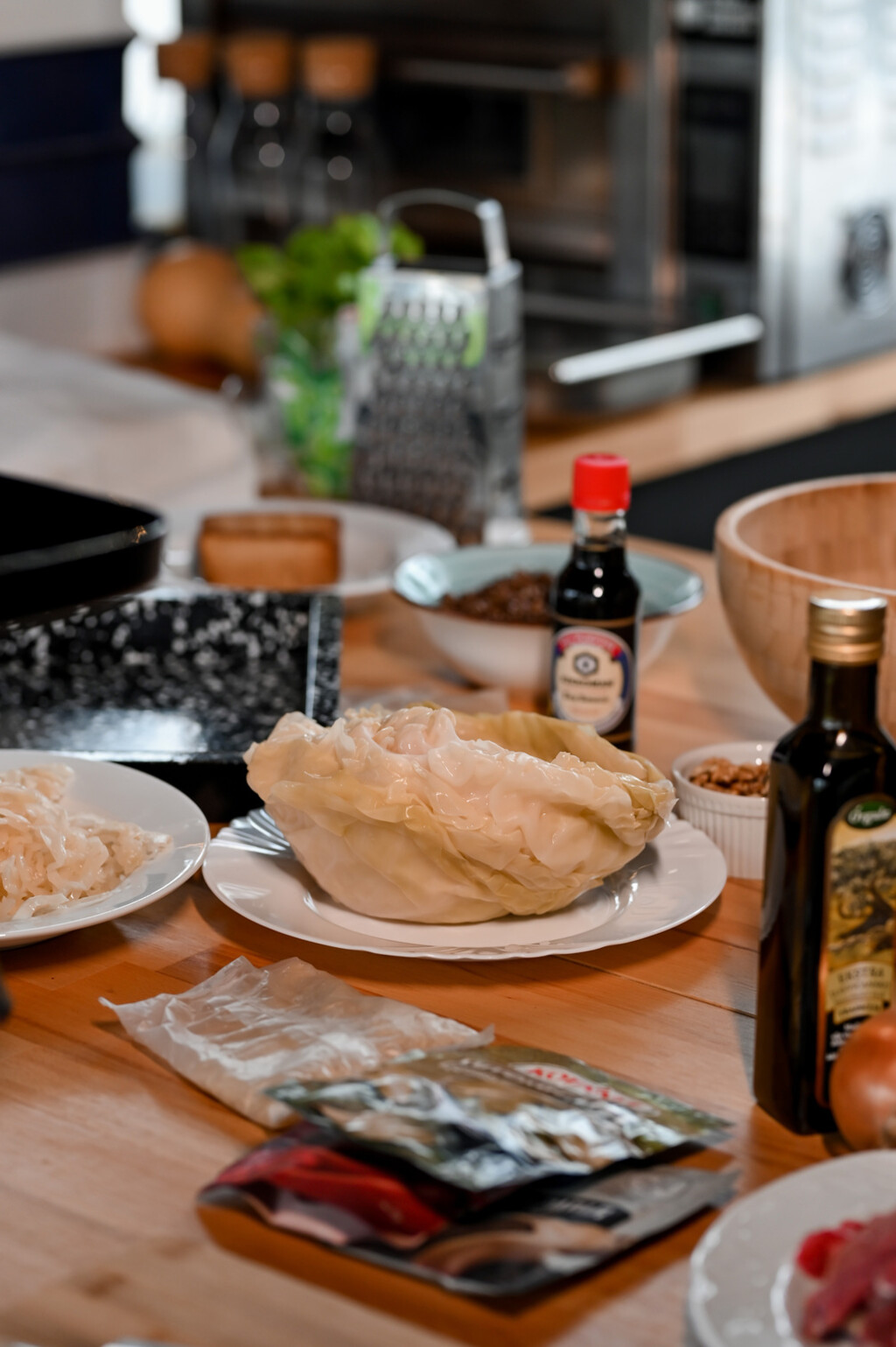 Kuhinja bez kaosa: Upoznajte multifunkcionalnog pomagača koji pravi kruh, kolače i radi sarmu kao profesionalac